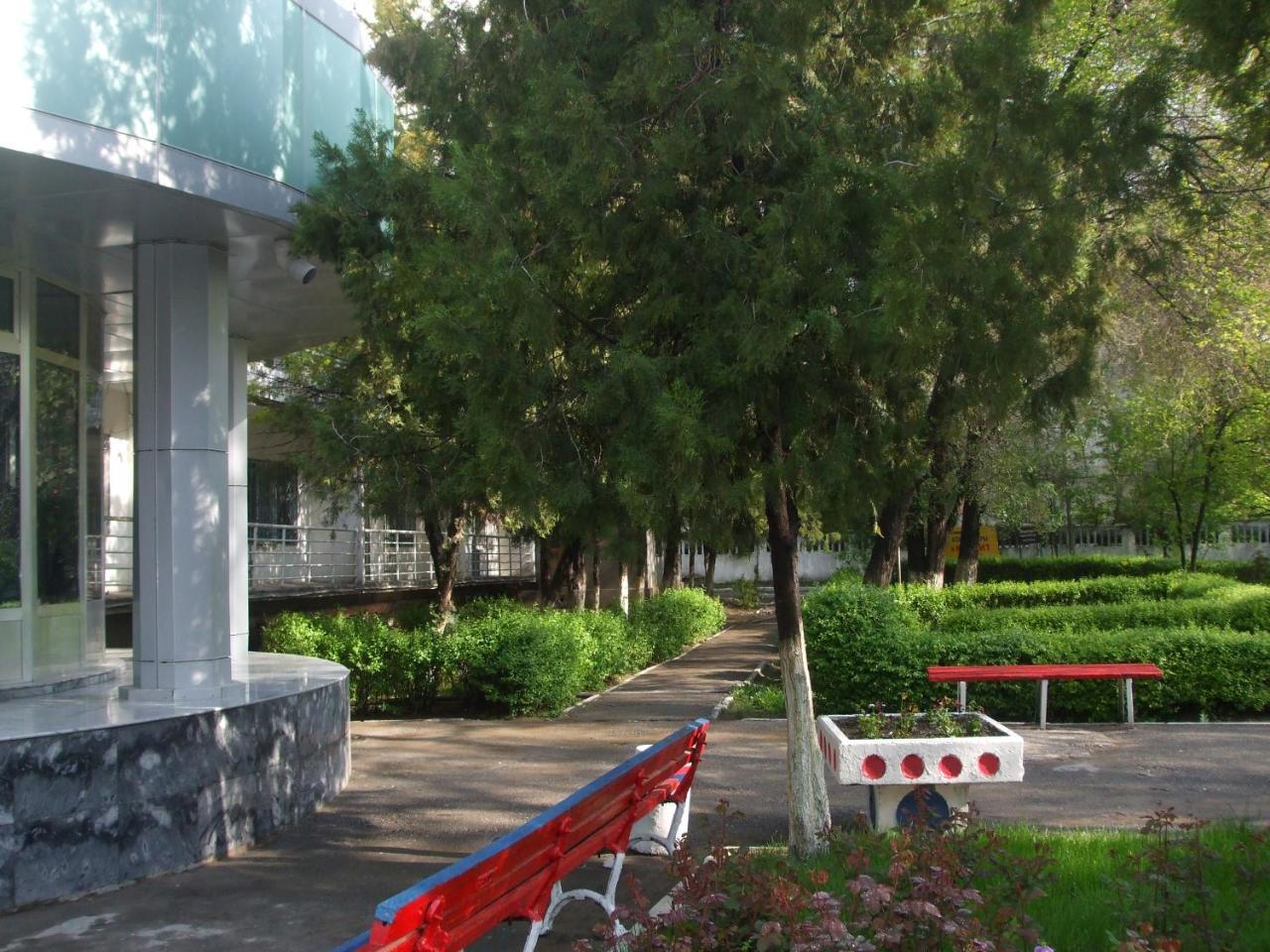 Tourist Hotel Shymkent Exterior photo
