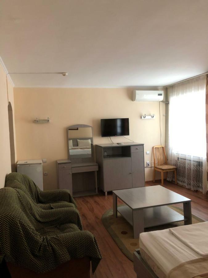 Tourist Hotel Shymkent Exterior photo