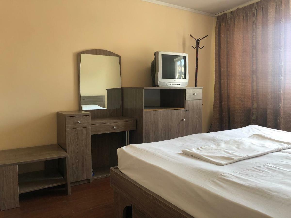 Tourist Hotel Shymkent Exterior photo